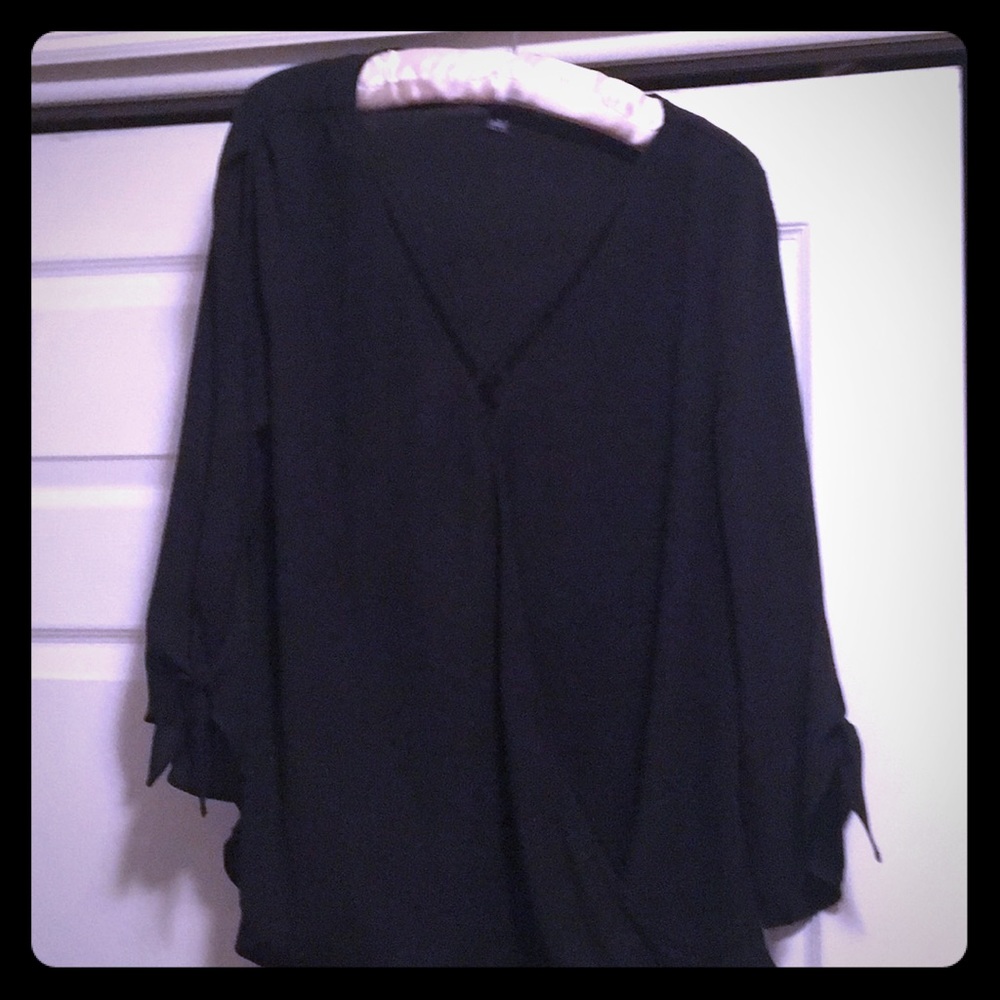 Black Blouse W Criss Cross